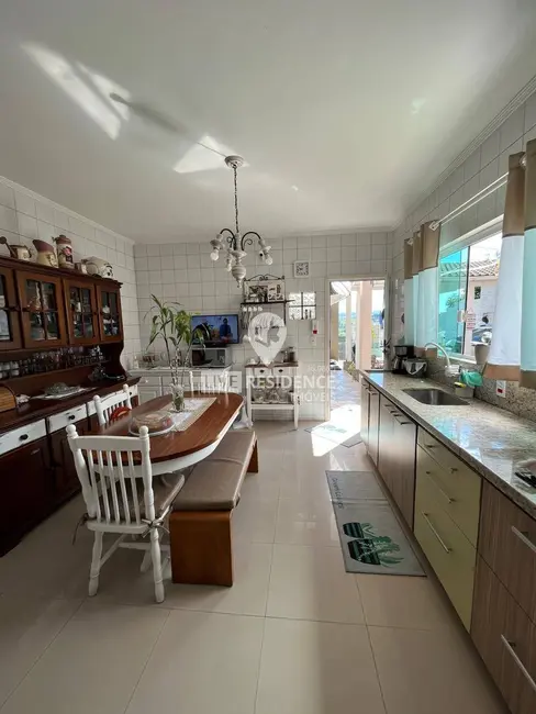 Foto 6 de Casa com 3 quartos à venda, 246m2 em Núcleo Residencial Abramo Delforno, Itatiba - SP