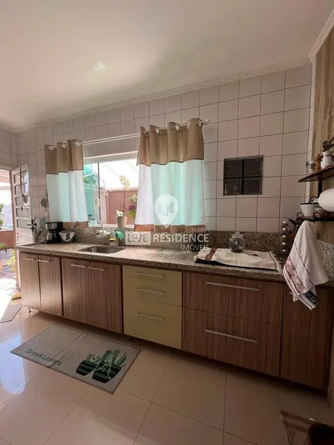 Foto 7 de Casa com 3 quartos à venda, 246m2 em Núcleo Residencial Abramo Delforno, Itatiba - SP