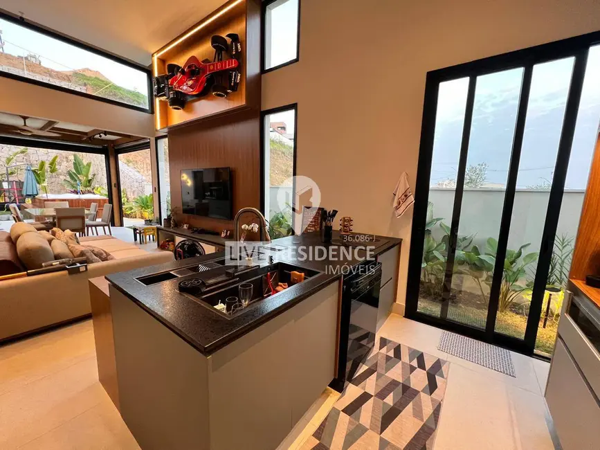 Foto 1 de Casa de Condomínio com 3 quartos à venda, 175m2 em Itatiba - SP