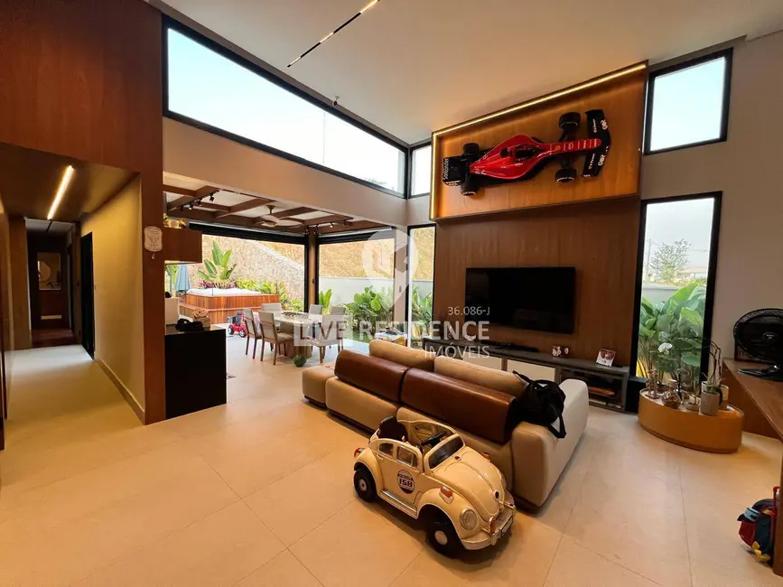 Foto 4 de Casa de Condomínio com 3 quartos à venda, 175m2 em Itatiba - SP