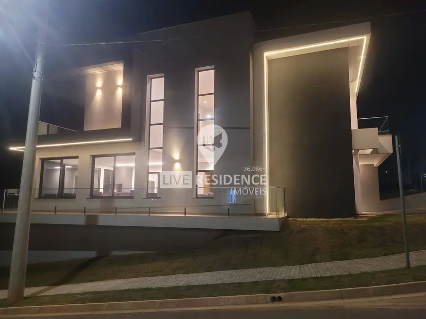 Casa de Condomínio com 4 quartos à venda, 229m2 em Itatiba - SP - imagem 5 Foto 5 de Casa de Condomínio com 4 quartos à venda, 229m2 em Itatiba - SP