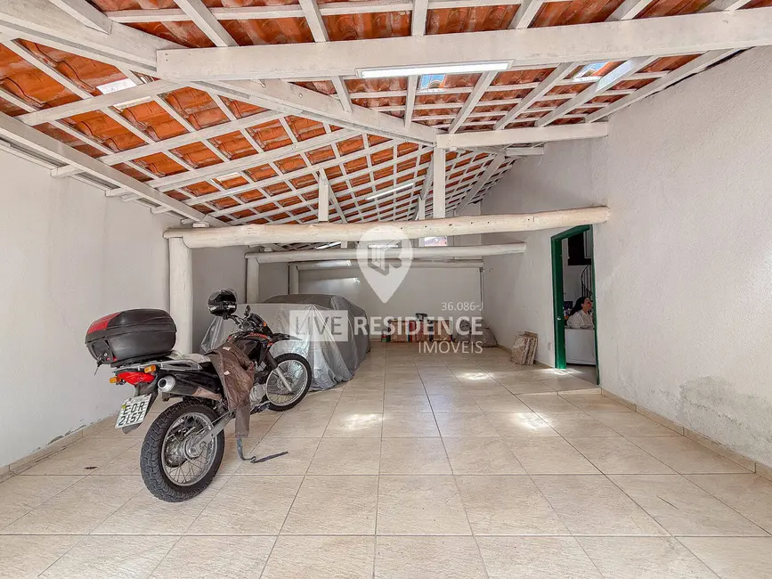 Foto 2 de Casa com 6 quartos à venda, 273m2 em Jardim São José, Itatiba - SP