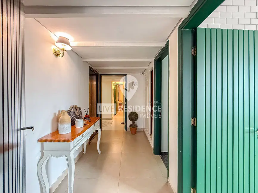 Foto 8 de Casa com 6 quartos à venda, 273m2 em Jardim São José, Itatiba - SP