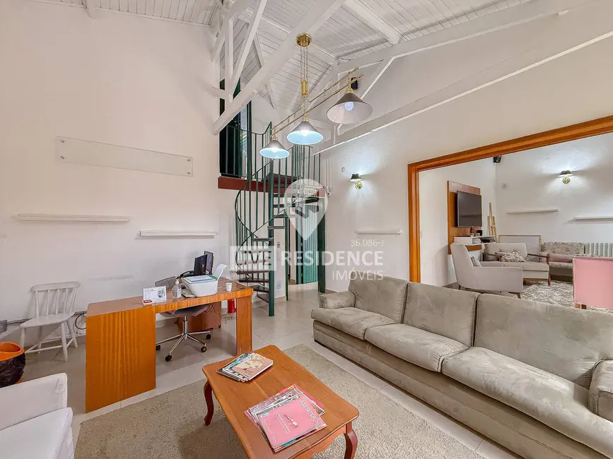 Foto 1 de Casa com 6 quartos à venda, 273m2 em Jardim São José, Itatiba - SP