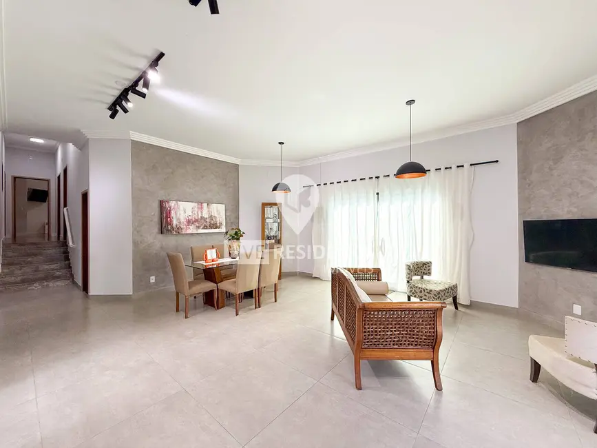 Foto 3 de Casa com 3 quartos à venda, 194m2 em Recanto do Parque, Itatiba - SP