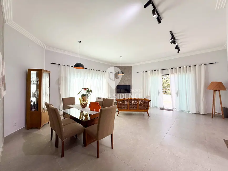 Foto 4 de Casa com 3 quartos à venda, 194m2 em Recanto do Parque, Itatiba - SP