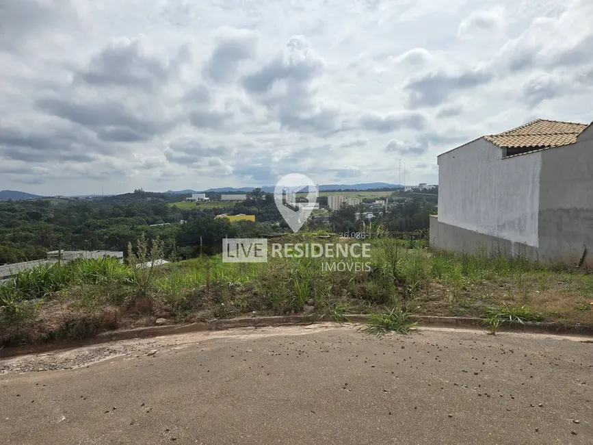Foto 1 de Terreno / Lote à venda, 252m2 em Itatiba - SP