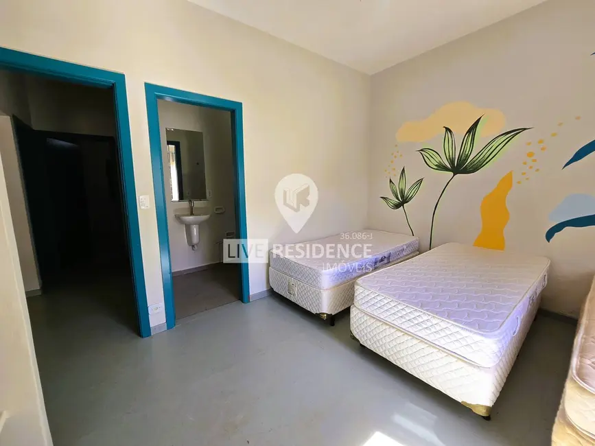 Foto 6 de Casa de Condomínio com 5 quartos à venda, 320m2 em Capela do Barreiro, Itatiba - SP