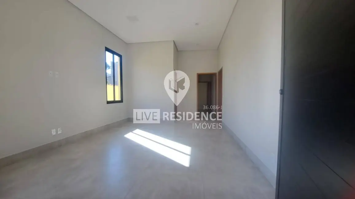 Foto 1 de Casa com 3 quartos à venda, 190m2 em Nova Itatiba, Itatiba - SP