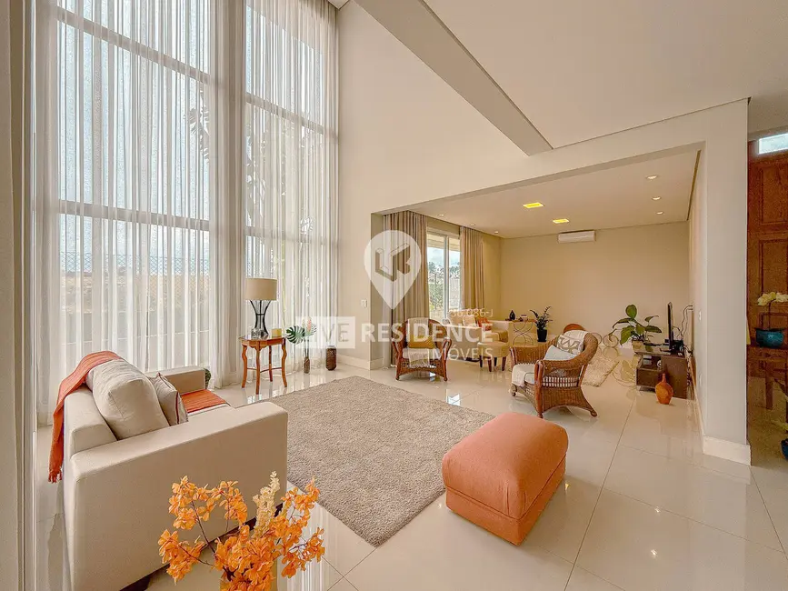 Casa de Condomínio com 4 quartos à venda, 434m2 em Itatiba - SP - imagem 5 Foto 5 de Casa de Condomínio com 4 quartos à venda, 434m2 em Itatiba - SP