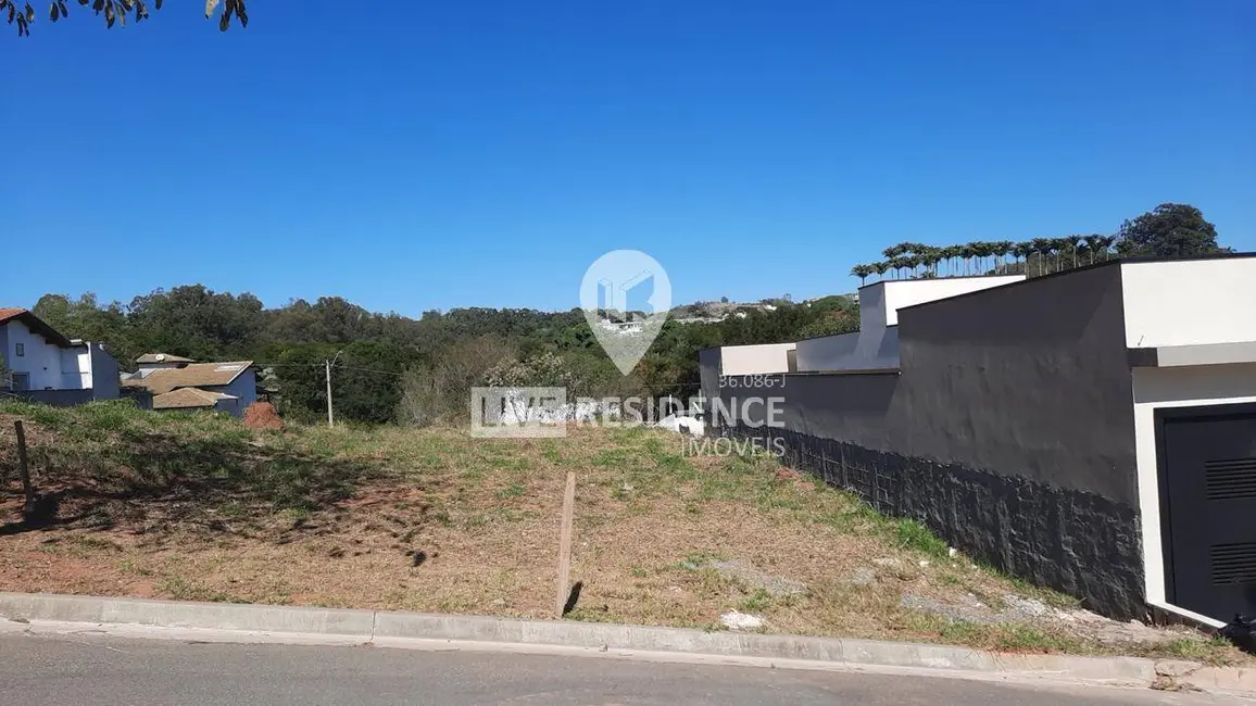 Foto 1 de Terreno / Lote à venda, 250m2 em Villaggio Fosuzzi, Itatiba - SP