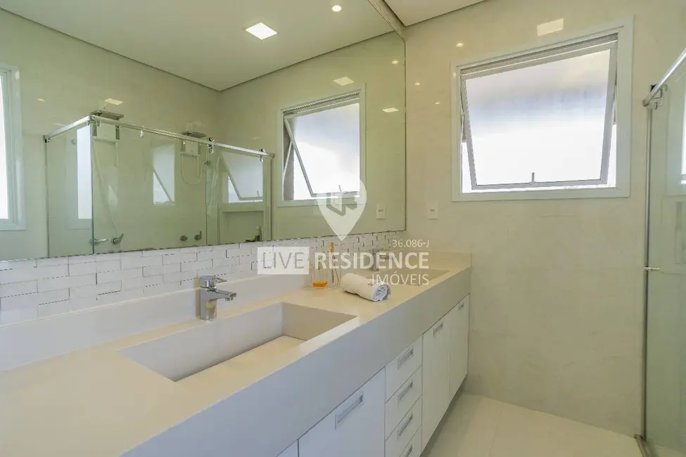 Foto 3 de Casa de Condomínio com 4 quartos à venda, 489m2 em Centro, Itatiba - SP