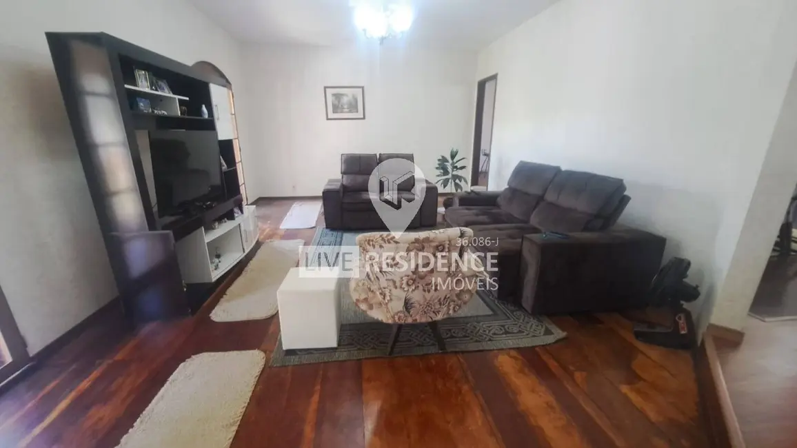 Foto 7 de Casa com 4 quartos à venda, 360m2 em Morungaba - SP