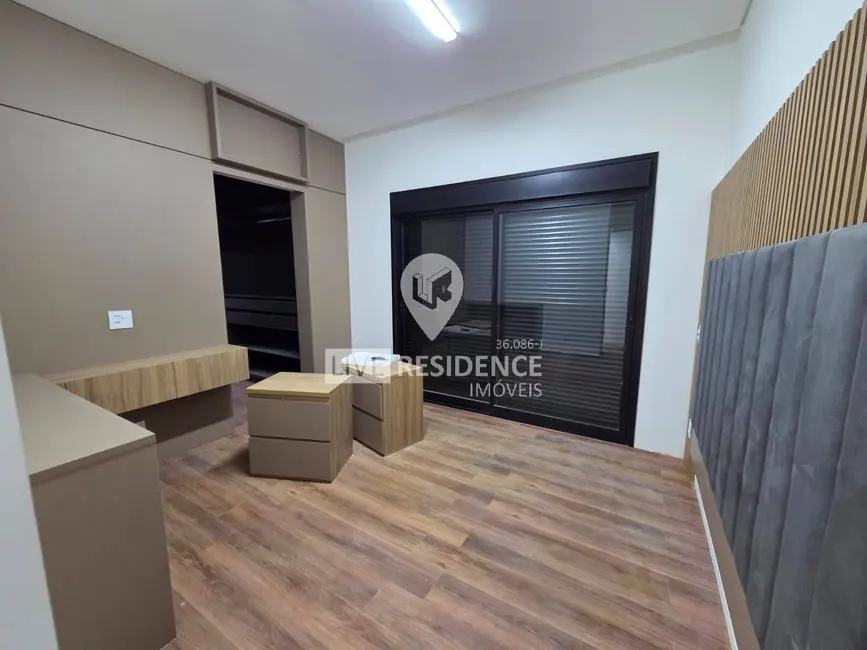 Casa de Condomínio com 3 quartos à venda, 270m2 em Itatiba - SP - imagem 8 Foto 8 de Casa de Condomínio com 3 quartos à venda, 270m2 em Itatiba - SP