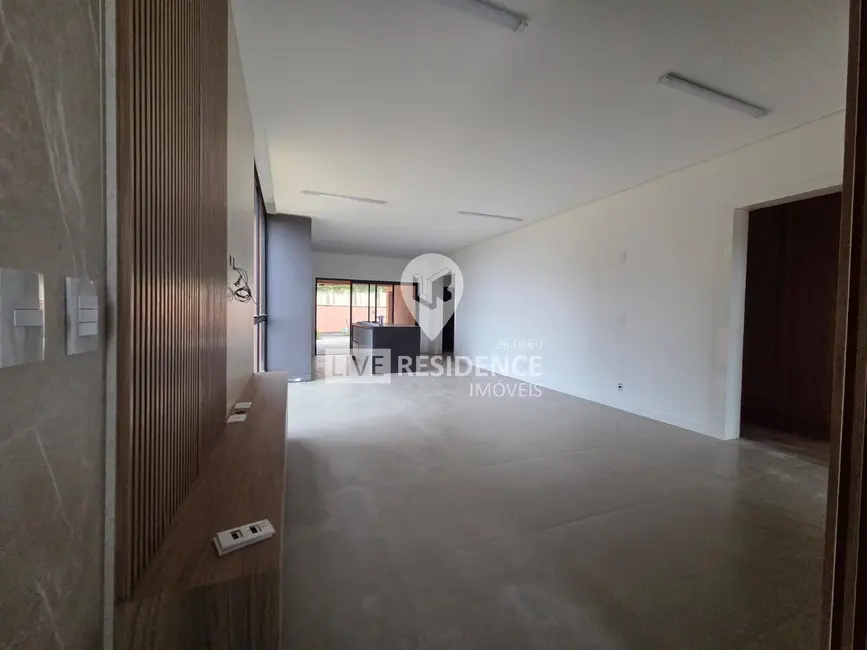 Casa de Condomínio com 3 quartos à venda, 270m2 em Itatiba - SP - imagem 4 Foto 4 de Casa de Condomínio com 3 quartos à venda, 270m2 em Itatiba - SP