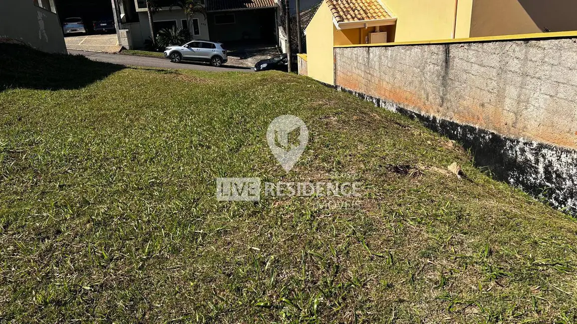 Foto 3 de Terreno / Lote à venda, 300m2 em Itatiba - SP