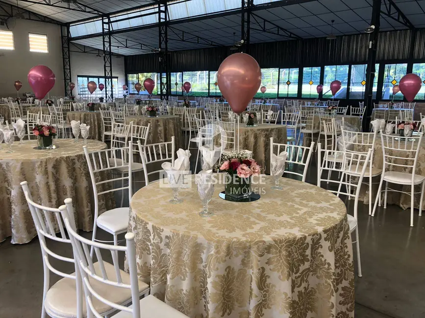 Armazém / Galpão à venda, 1200m2 em Macuco, Valinhos - SP - imagem 4 Foto 4 de Armazém / Galpão à venda, 1200m2 em Macuco, Valinhos - SP