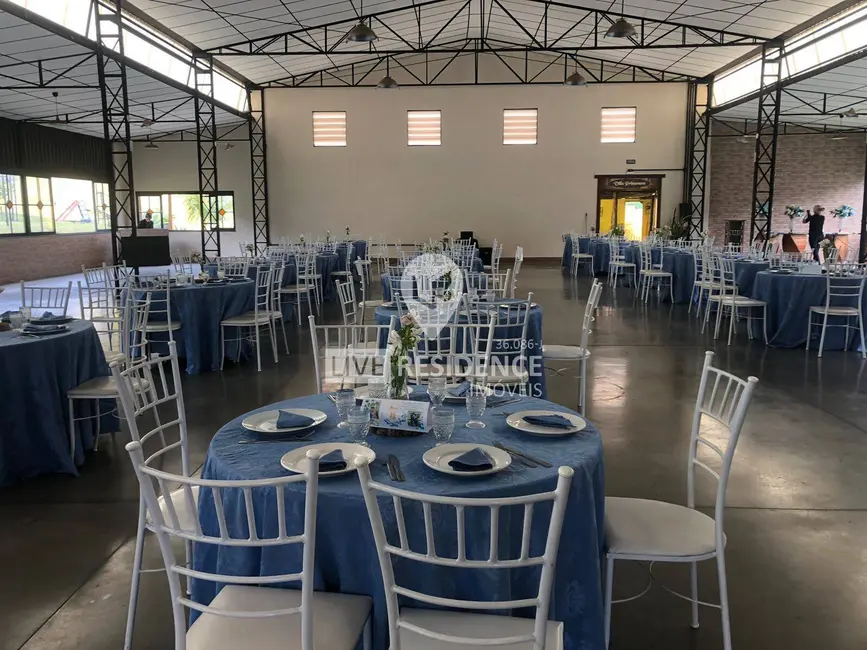 Armazém / Galpão à venda, 1200m2 em Macuco, Valinhos - SP - imagem 5 Foto 5 de Armazém / Galpão à venda, 1200m2 em Macuco, Valinhos - SP