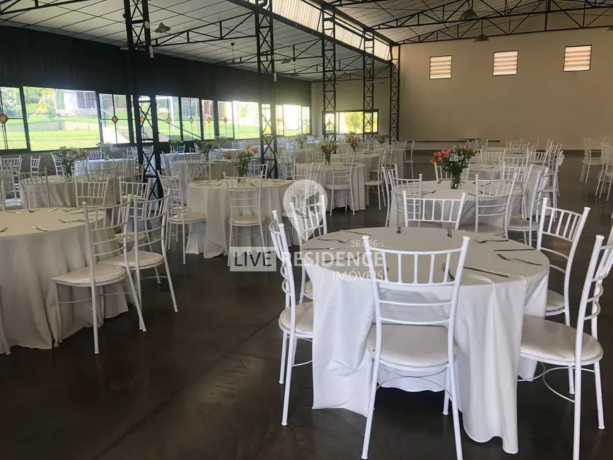 Armazém / Galpão à venda, 1200m2 em Macuco, Valinhos - SP - imagem 3 Foto 3 de Armazém / Galpão à venda, 1200m2 em Macuco, Valinhos - SP