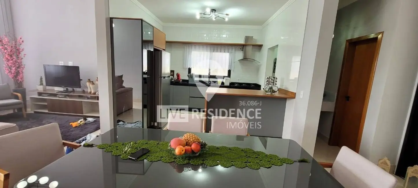 Foto 2 de Casa de Condomínio com 3 quartos à venda, 144m2 em Residencial Fazenda Serrinha, Itatiba - SP