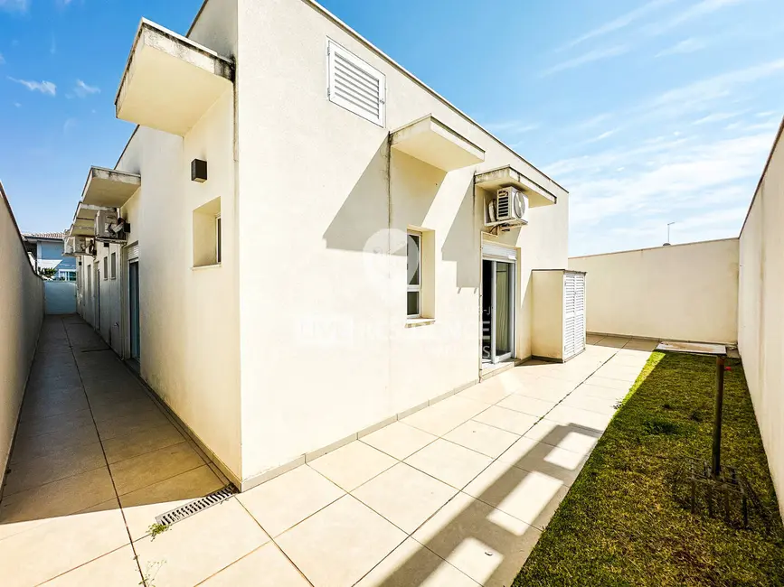 Foto 2 de Casa de Condomínio com 3 quartos à venda, 200m2 em Condominio Ville de France, Itatiba - SP