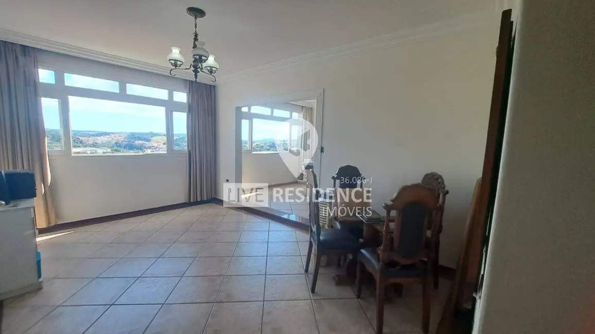 Apartamento com 3 quartos à venda, 117m2 em Centro, Itatiba - SP - imagem 2 Foto 2 de Apartamento com 3 quartos à venda, 117m2 em Centro, Itatiba - SP