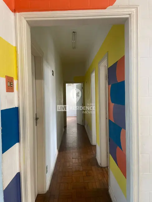Casa com 5 quartos à venda, 164m2 em Centro, Itatiba - SP - imagem 6 Foto 6 de Casa com 5 quartos à venda, 164m2 em Centro, Itatiba - SP