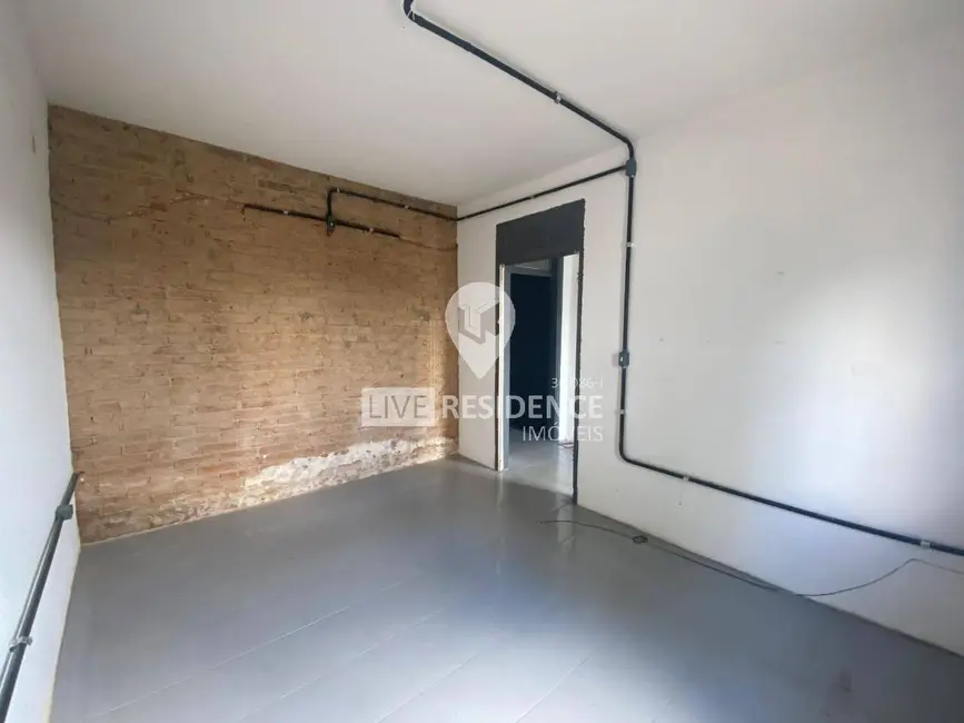 Sala Comercial à venda, 232m2 em Centro, Itatiba - SP - imagem 6 Foto 6 de Sala Comercial à venda, 232m2 em Centro, Itatiba - SP