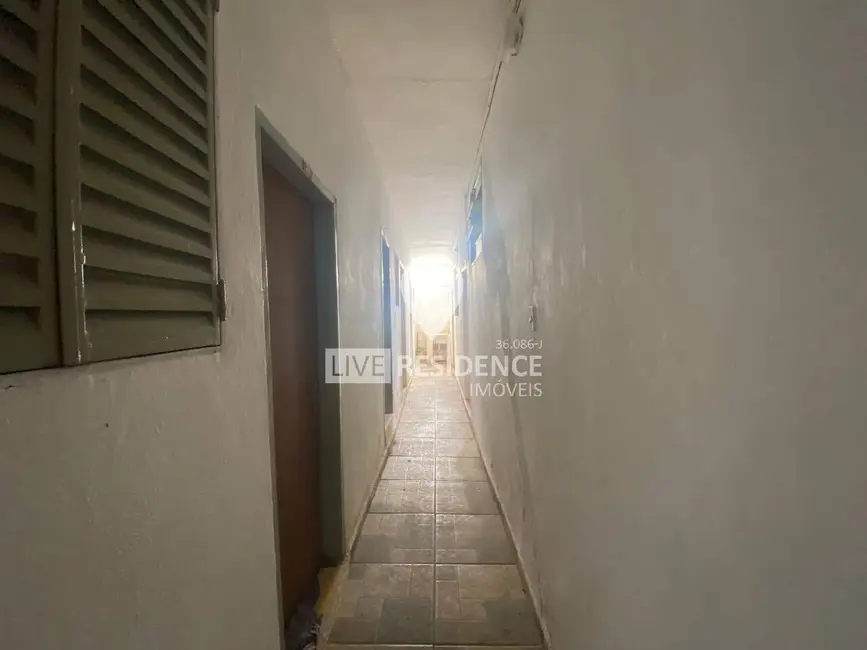 Sala Comercial à venda, 232m2 em Centro, Itatiba - SP - imagem 3 Foto 3 de Sala Comercial à venda, 232m2 em Centro, Itatiba - SP