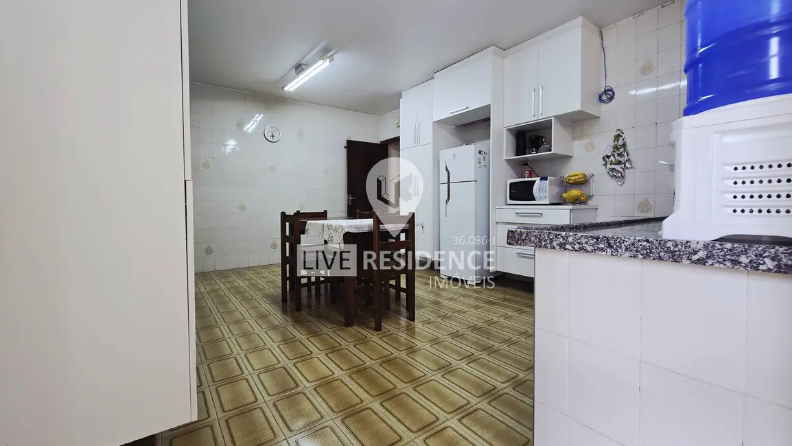 Foto 9 de Casa com 2 quartos à venda, 130m2 em Jardim de Lucca, Itatiba - SP