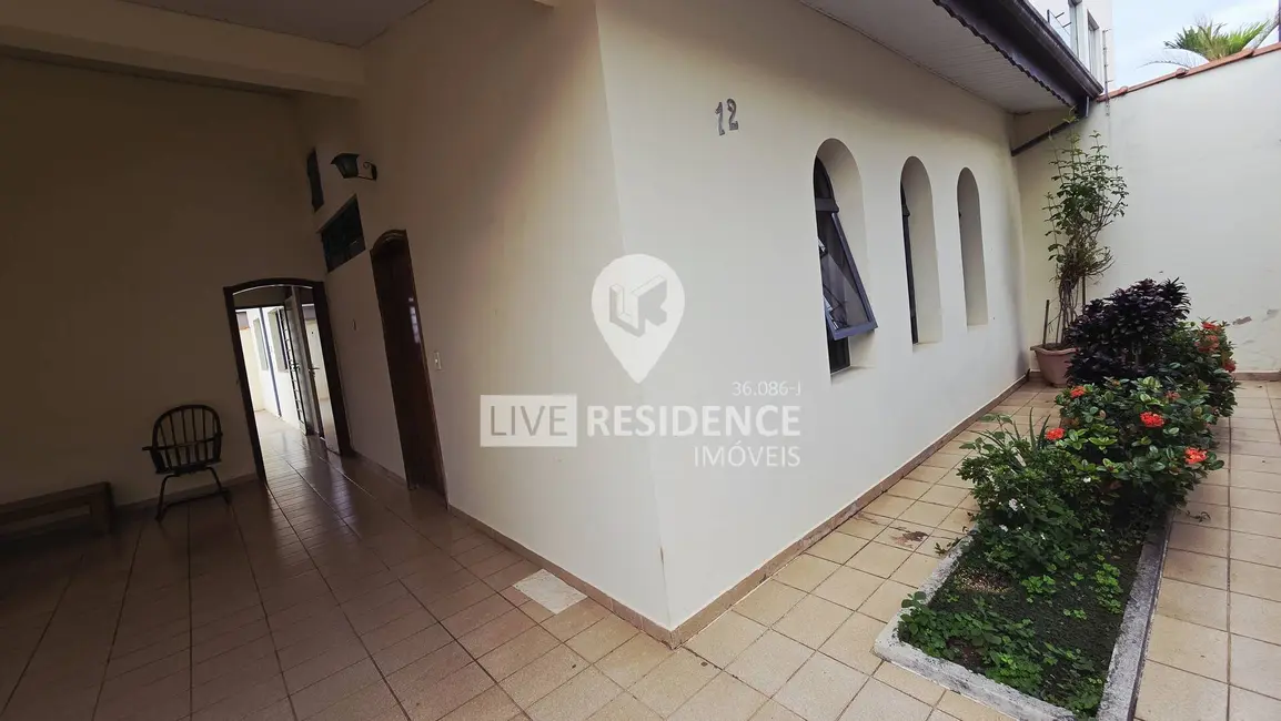 Foto 3 de Casa com 2 quartos à venda, 130m2 em Jardim de Lucca, Itatiba - SP