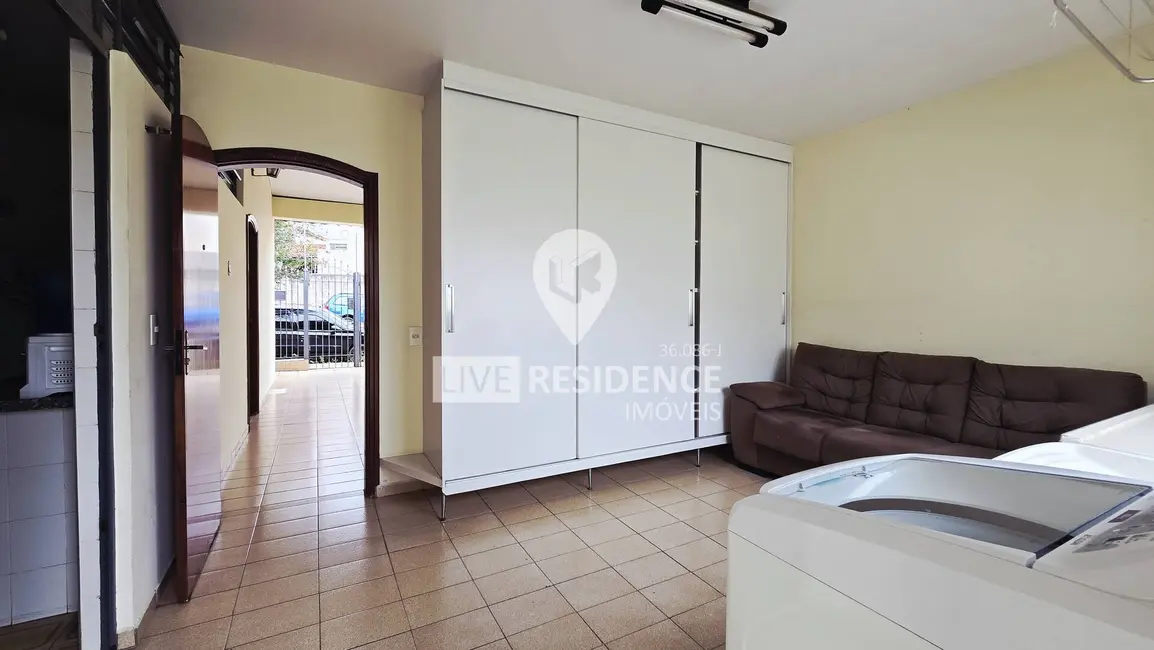 Foto 8 de Casa com 2 quartos à venda, 130m2 em Jardim de Lucca, Itatiba - SP