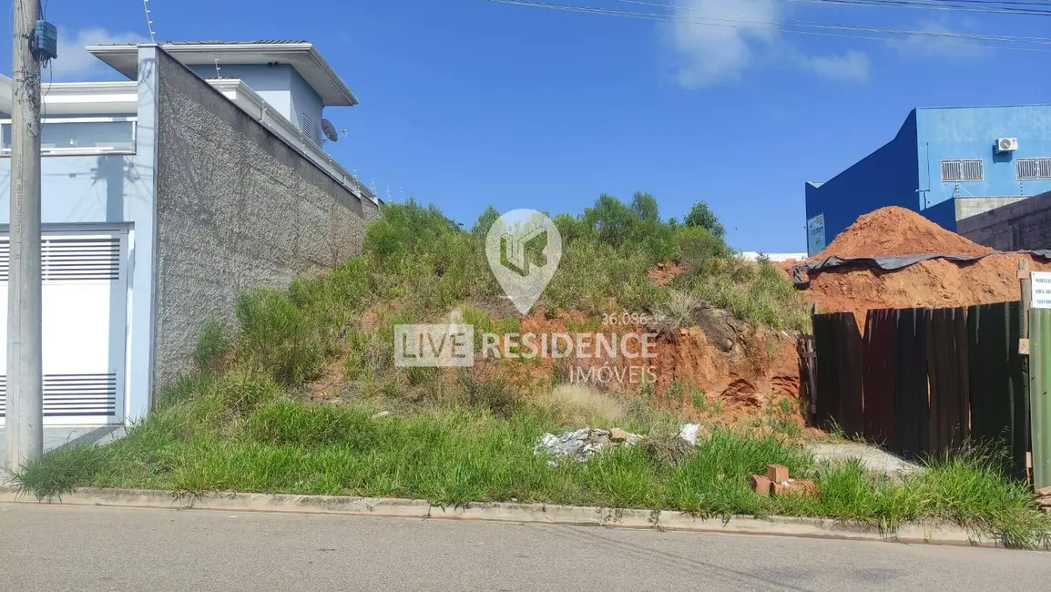 Foto 3 de Terreno / Lote à venda, 251m2 em Jardim Verona, Itatiba - SP