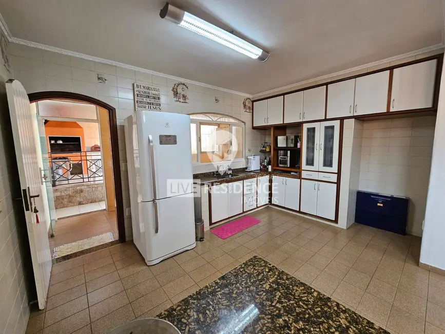 Foto 7 de Casa com 3 quartos à venda, 268m2 em Vila Bela Vista, Itatiba - SP