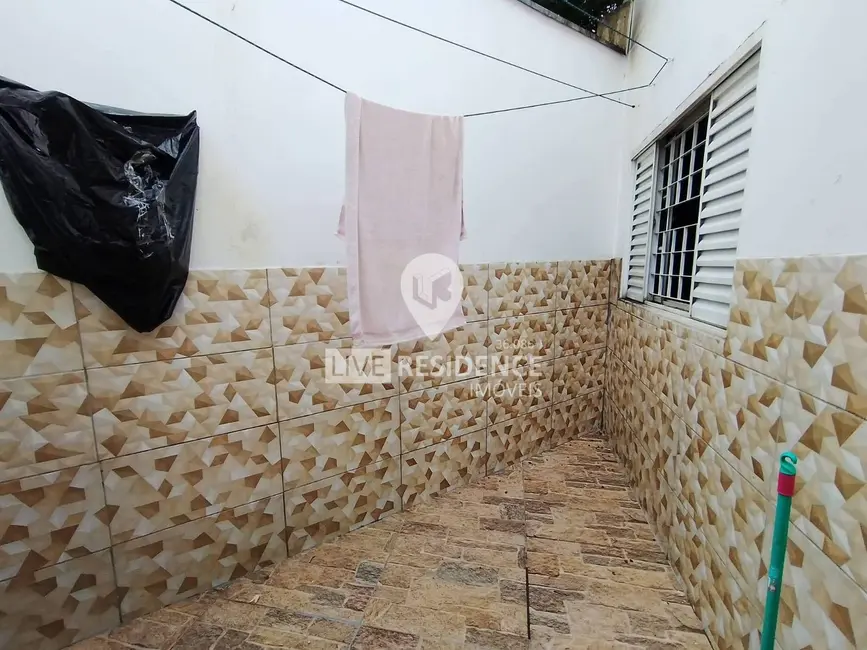 Foto 4 de Casa com 2 quartos à venda, 90m2 em Jardim Ester, Itatiba - SP