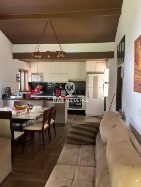 Foto 1 de Casa com 2 quartos à venda, 200m2 em Itatiba - SP