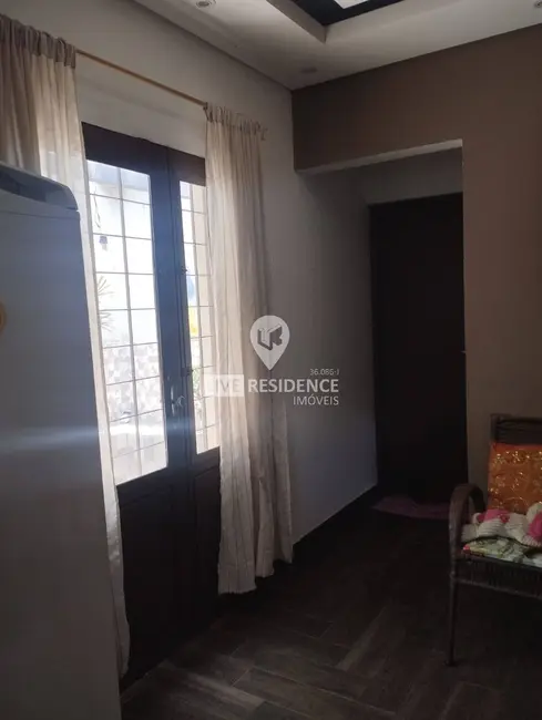 Foto 8 de Casa com 2 quartos à venda, 200m2 em Itatiba - SP