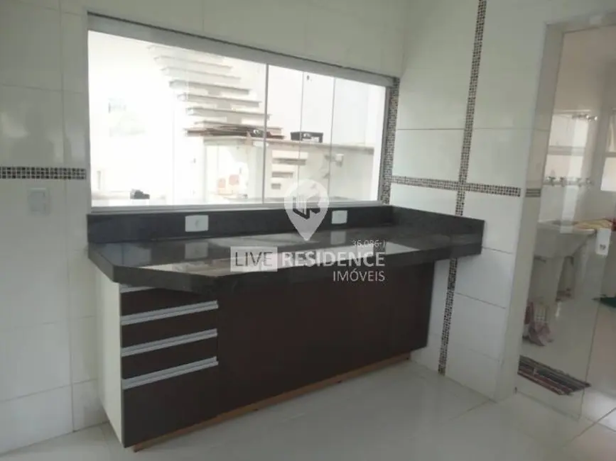 Foto 8 de Casa de Condomínio com 3 quartos à venda, 300m2 em Centro, Itatiba - SP