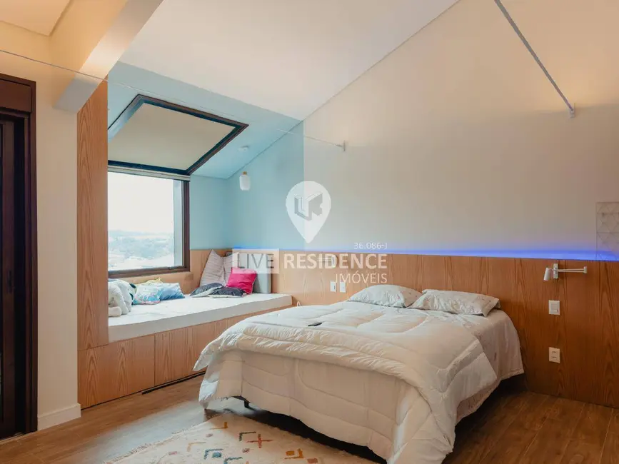 Foto 8 de Casa de Condomínio com 4 quartos à venda, 387m2 em Centro, Itatiba - SP