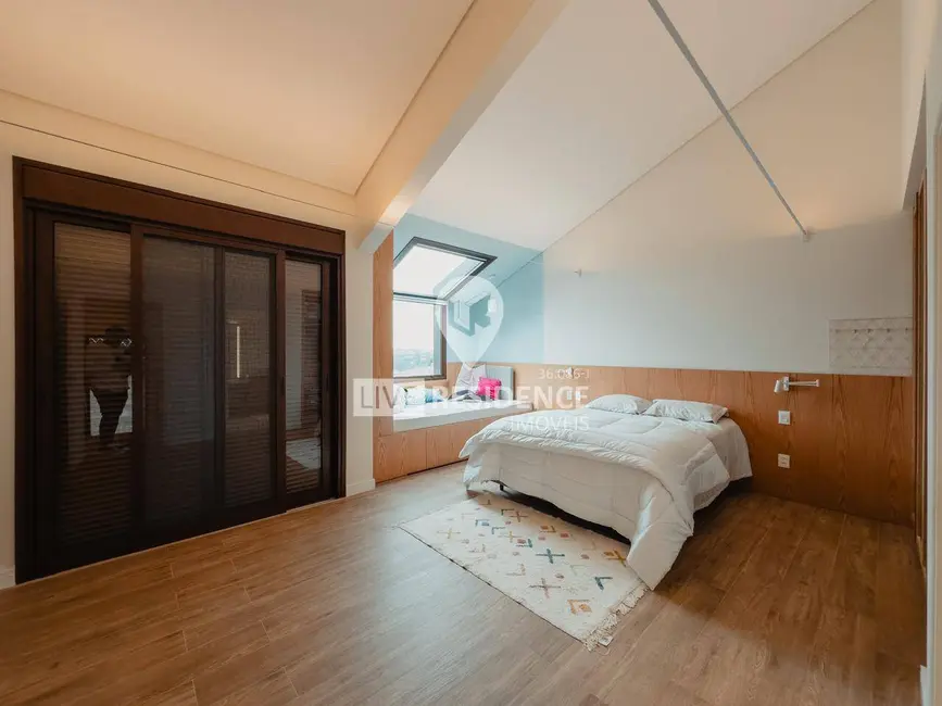 Foto 2 de Casa de Condomínio com 4 quartos à venda, 387m2 em Centro, Itatiba - SP