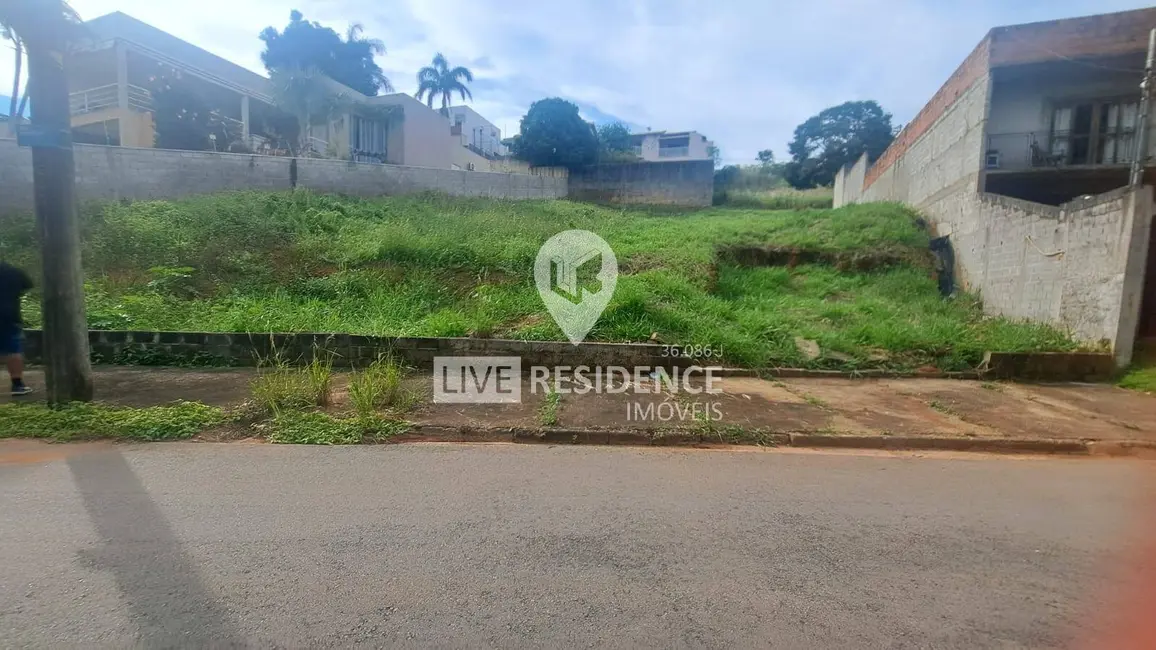 Foto 3 de Terreno / Lote à venda, 524m2 em Jardim América, Braganca Paulista - SP