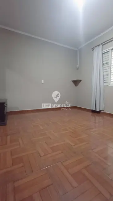 Foto 8 de Casa com 3 quartos à venda, 243m2 em Vila Santa Luzia, Itatiba - SP