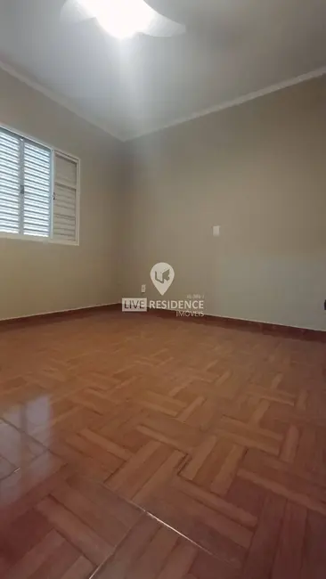 Foto 5 de Casa com 3 quartos à venda, 243m2 em Vila Santa Luzia, Itatiba - SP