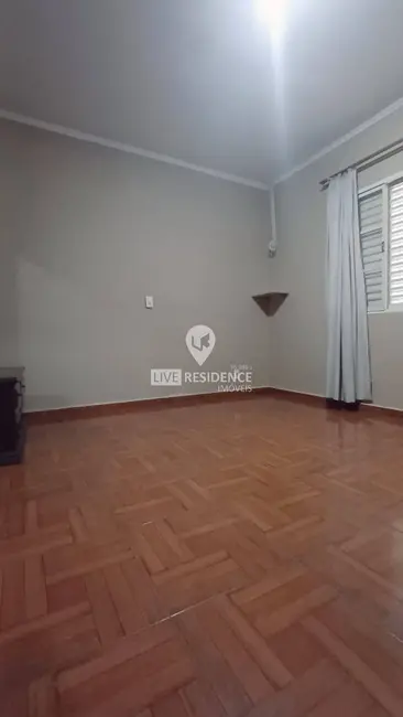 Foto 9 de Casa com 3 quartos à venda, 243m2 em Vila Santa Luzia, Itatiba - SP