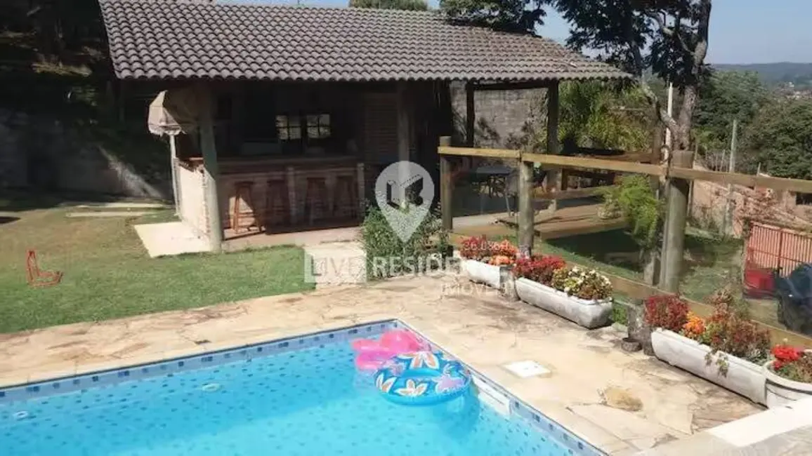Foto 2 de Casa com 2 quartos à venda, 178m2 em Chácara San Martin I, Itatiba - SP