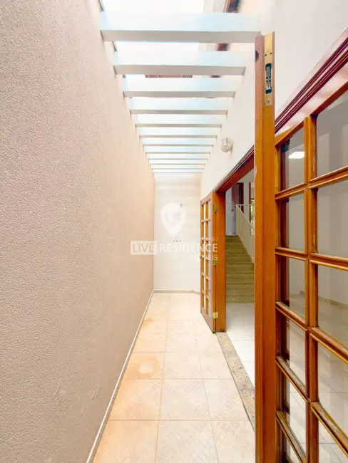 Foto 8 de Casa com 4 quartos à venda, 249m2 em Jardim México, Itatiba - SP