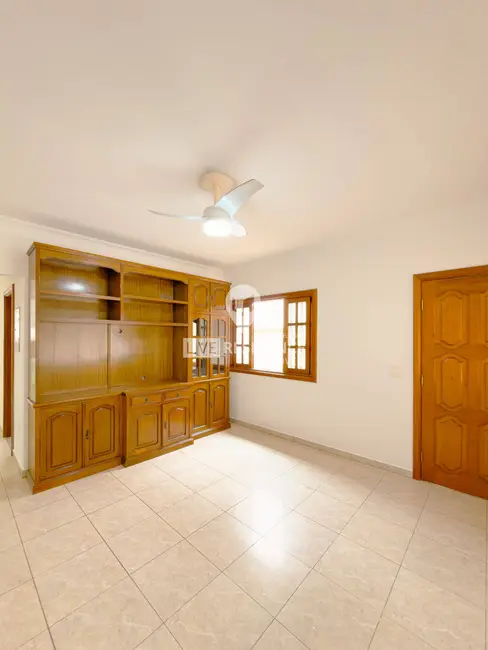 Foto 3 de Casa com 4 quartos à venda, 249m2 em Jardim México, Itatiba - SP