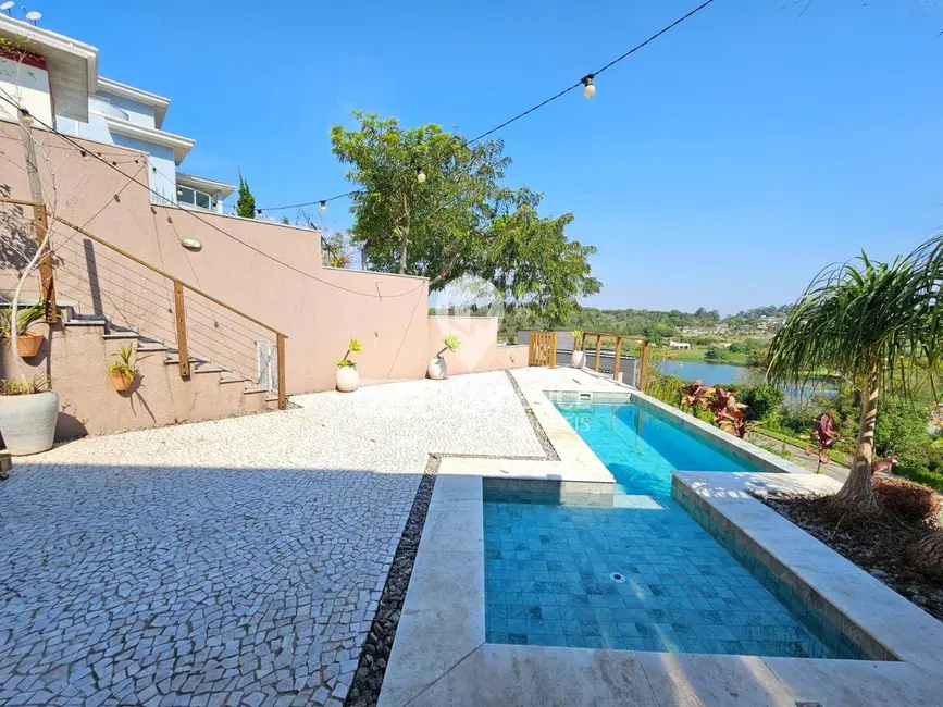 Casa de Condomínio com 3 quartos à venda, 249m2 em Itatiba - SP - imagem 2 Foto 2 de Casa de Condomínio com 3 quartos à venda, 249m2 em Itatiba - SP