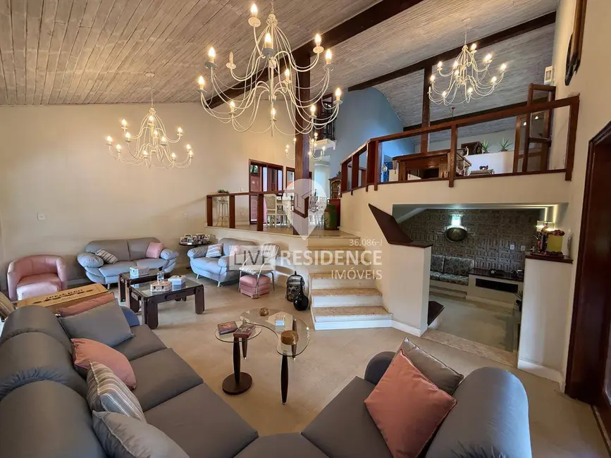 Foto 2 de Casa de Condomínio com 4 quartos à venda, 360m2 em Parque das Laranjeiras, Itatiba - SP