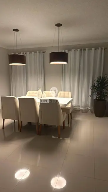 Foto 4 de Casa à venda, 232m2 em Loteamento Itatiba Country Club, Itatiba - SP